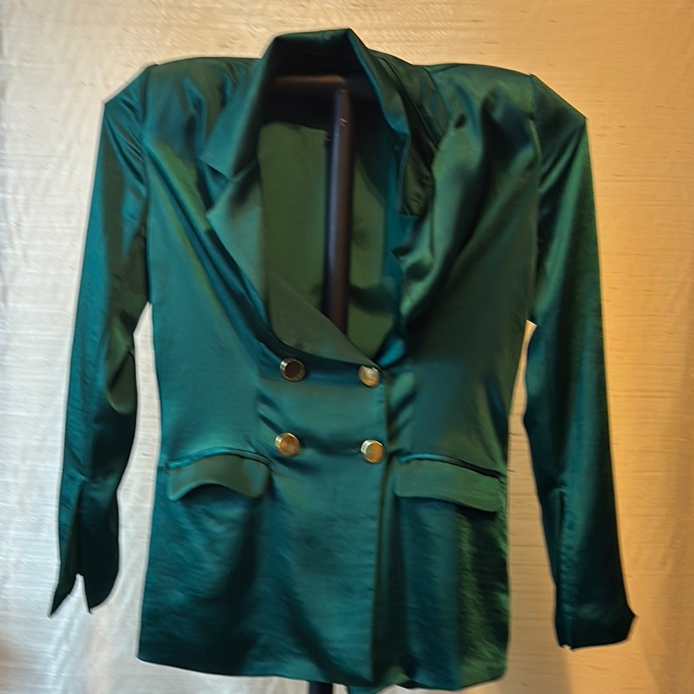 Elegant Green Satin Women's Blazer